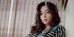 Nikita Willy Pamer Babybump, Warna Kulit Perut Sampai Dikira Pakai Korset