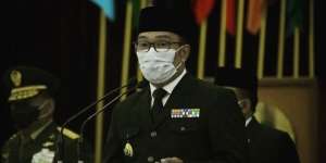 Ridwan Ganti 400 PNS Jabar dengan Robot