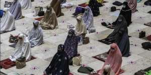 Cara Sholat Tarawih, Disertai Hukum, Bacaan Niat dan Keutamaannya