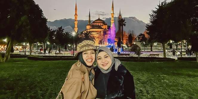 Pesan Haru Ibu Atta Halilintar ke Aurel Hermansyah yang Mengandung Cucu Pertamanya