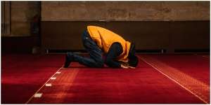 Pendapat tentang Sholat Tahajud Harus Dikerjakan dengan Tidur Dulu atau Tidak dan Doa setelah Tahajud