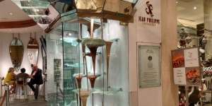 Lihat Detail Chocolate Fountain Terbesar di Dunia
