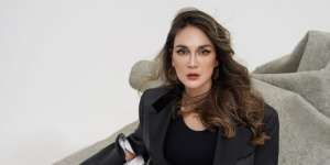Luna Maya Masih Mencintai Sosok 'A', Netizen Ramai-Ramai Colek Akun Ariel Noah