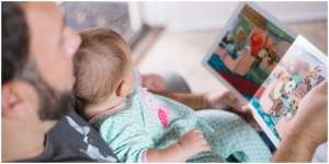 8 Hal yang Harus Diperhatikan saat Membacakan Dongeng Anak sebelum Tidur
