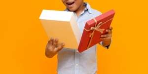 Dapat Hadiah Celana Dalam Usai Sunat, Modelnya Bikin Warganet Geger