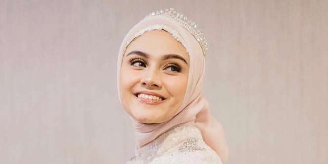 Gaya Seru Zee Zee Shahab ala Model di Walking Pad