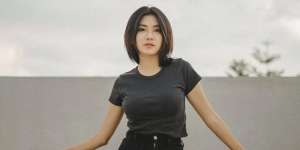 5 Potret Selebgram Rachel Florencia yang Bikin Salfok