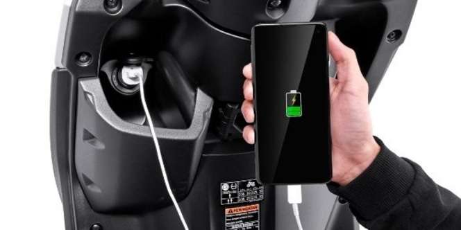 5 Tips Merawat Power Socket Pada Sepeda Motor