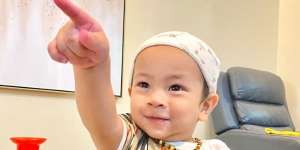 Liburan ke Bali, Raut Wajah Gala Bikin Netizen Terenyuh