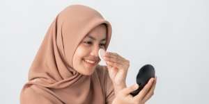 Trik Pemakaian Base Makeup Agar Lebih Tahan Lama