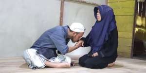Masya Allah, Meski Keturunan Rasulullah, Syarifah Ini Rela Tinggal di Tengah Hutan demi Anak