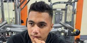 Aprilio Manganang Pamer Jalan Bareng Pacar