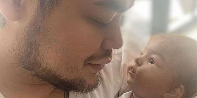 Ivan Gunawan Ajak 2 Bonekanya Jalani Pemotretan, Netizen: Makin Halu 