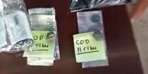 Viral, Cara Unik Pembeli Bayar Paket COD Saat Sedang Tidak Ada di Rumah