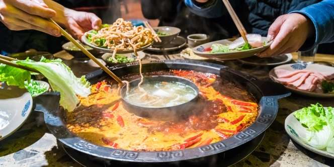 Tuduh Ada Benda Menjijikan Biar Tak Bayar Makanan, Penipu Terima Ganjaran Pedih