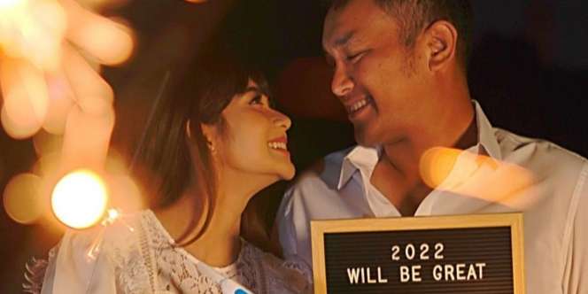 Gilang Dirga Bagikan Kabar Bahagia, Sang Istri Hamil 4 Bulan