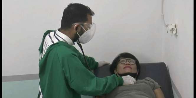 Salut, Dokter di Depok Ini Tak Patok Tarif Berobat, Pasien Bayar Seikhlasnya