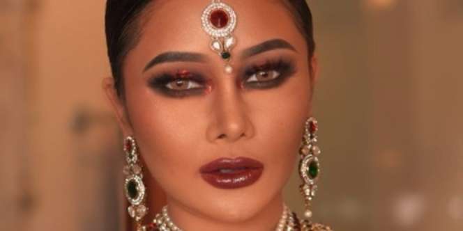 Jajal Riasan Ala India, Mutia Ayu Dipuji Cantik tapi Menyeramkan