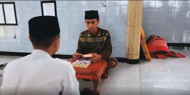 Berbekal Hafal Alquran 30 Juz, Putra Petani Ini Kini Jadi Anggota Polri