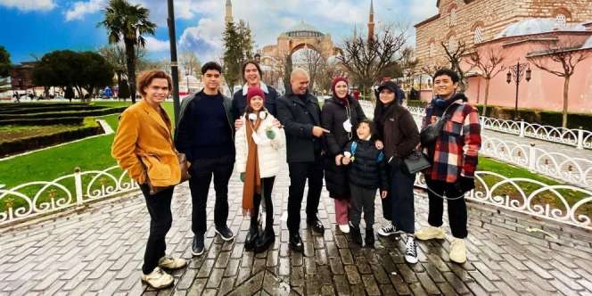 Pamer Foto Liburan ke Turki Bareng Ahmad Dhani dan Mulan Jameela, El Rumi Disindir Soal Karantina