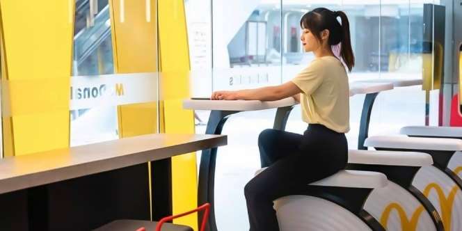 Terobosan Baru, Makan Fast Food Sambil Naik Sepeda Statis