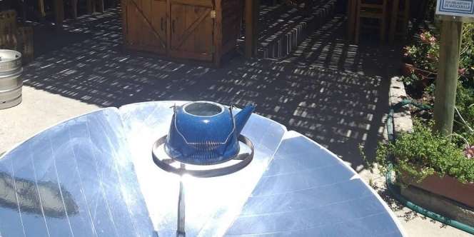 Restoran Unik, Pakai Kompor Panas Matahari untuk Memasak