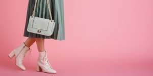 7 Ide OOTD Stylish dengan Chunky Boots