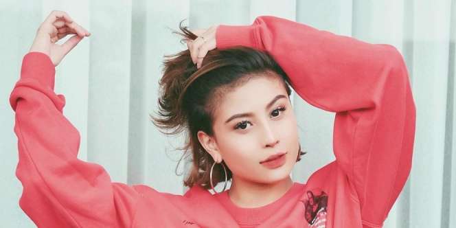 Awkarin Sindir Tas Mahal Ibu Gaga Muhammad: Katanya Enggak Ada Duit?