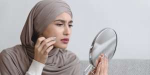 Cara Atasi Kerutan pada Kening dengan Retinol