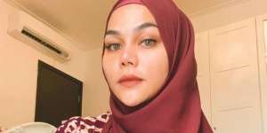 DJ Katty Butterfly Belajar Ngaji, Potret Saat Berhijab Banjir Pujian!