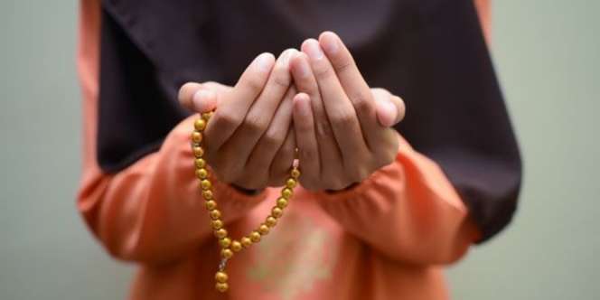 Cara Sholat Witir 3 Rakaat, Lafal Niat, Bacaan Doa dan Keutamaannya
