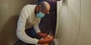 Terekam CCTV, Cara Kurir Perlakukan Makanan Pelanggan Ini Mengejutkan