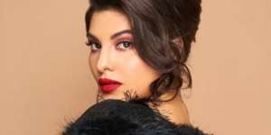 Jacqueline Fernandez Salah Satu Aktris Termahal Bollywood, Hidup Mewah Hingga Jadi Simpanan Penipu, Lihat 7 Potretnya!