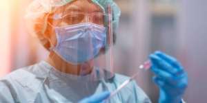 Ini Alasan Vaksinasi Booster Covid-19 Diberikan Setengah Dosis