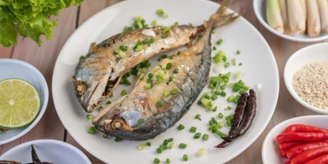 8 Manfaat Ikan Kembung untuk Ibu Hamil dan Cara Tepat Mengonsumsinya