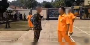 Nasib Perwira TNI yang Dijebloskan ke Rutan Militer, Ini 8 Potretnya Saat 'Diospek' Tahanan Lain