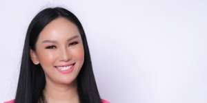 Baru Pisah dengan Vicky Prasetyo, Kalina Ocktaranny Sudah Mesra dengan Pria Lain
