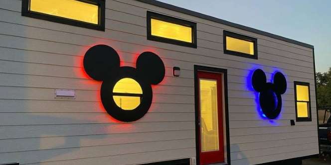 Desain Rumah Mini Bernuansa Mickey Mouse, Serasa di Negeri Dongeng