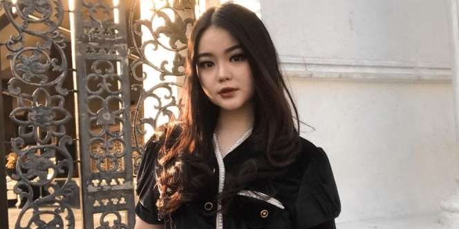 Si Cewek Buat Kreasi Makeup Selama 5 Bulan untuk Tampil Selama 30 Detik, Hasilnya Bikin Melongo!