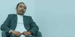 Pamer Potret Masa Kecil, Wajah Furry Setya 'Mas Pur' Tukang Ojek Pengkolan Bikin Heboh