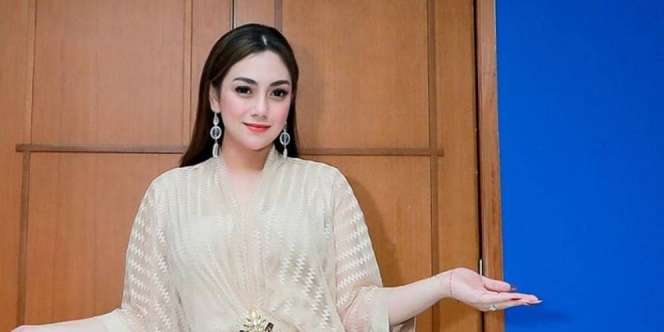 Jarang Terekspos! Begini Wajah Polos Celine Evangelista Tak Pakai Makeup