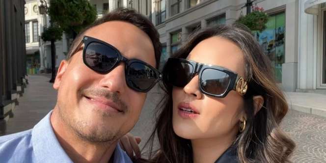 Potret Liburan Mesra Raisa dan Hamish Daud di Amerika: Momong Anak sampai Ketemu Penyanyi Kondang