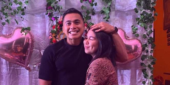 Semringah, Aprilio Manganang Umumkan Resmi Bertunangan