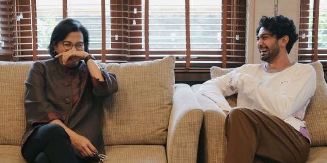 Tawa Lepas Menkeu Bareng Reza `Aris` Rahardian, Netizen Bayangkan Sri Mulyani Ucap It's My Dream