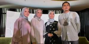 Digandeng Brand Lokal, Enno Lerian Luncurkan Koleksi Busana Muslim Kasual