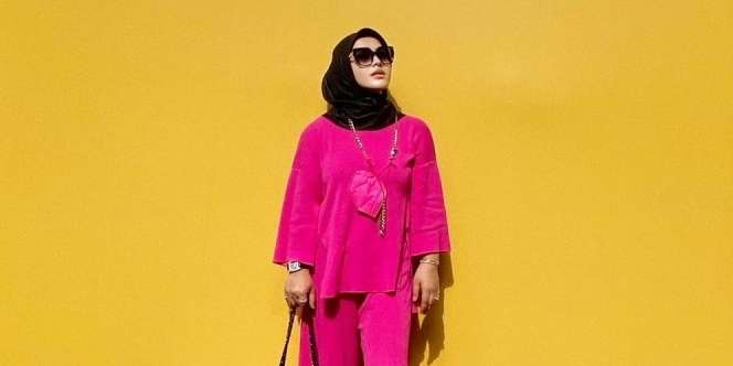5 Potret Terbaru Aisyahrani Adik Syahrini, Body-nya Bikin Melongo!