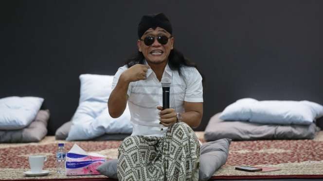 Dorce Gamalama Ingin Dimakamkan Secara Perempuan, Gus Miftah: Tidak Bisa