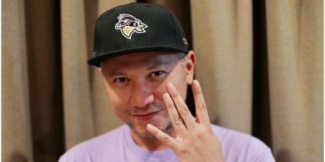 Wajah Gading Marten Zaman Dulu Bikin Salfok, Rambut Belah Tengah