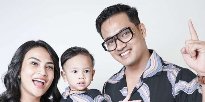 Netizen Mewek Lihat Gala Sky Pandangi Foto Vanessa Angel dan Bibi Ardiansyah