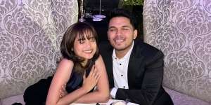 Susah Payah Bikin Momen `Nembak` Romantis, Jawaban Fuji Bikin Thariq Halilintar `Makjleb`